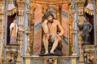 05 Basilica de Pilar Altar Christ Seated On A Rock Waiting For His Crucifixion With San Pascual Bailon and San Benito de Palermo Recoleta Buenos Aires.jpg